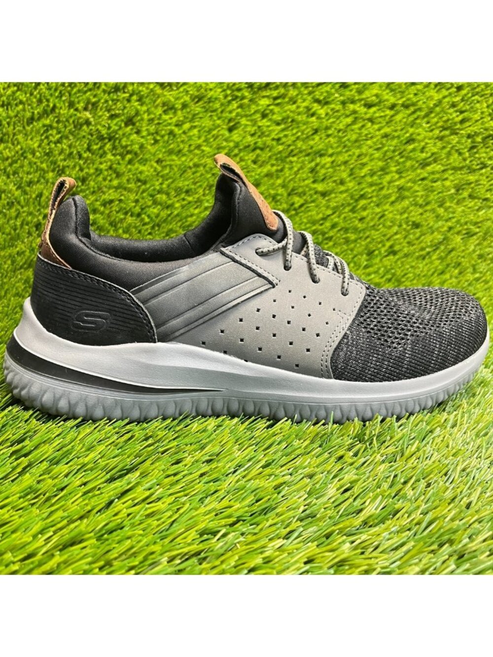 Skechers Delson 3.0 Cicada Mens Size 8 Black Gray Brown Athletic Shoes Sneakers